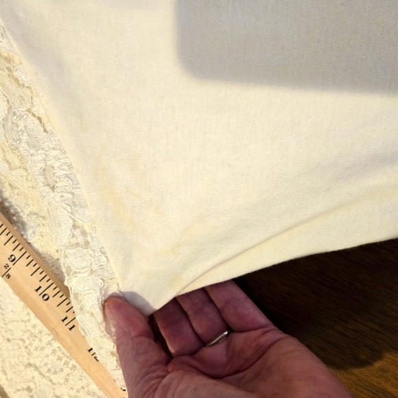 White Pearl & Lace Lisa Ashley Long Sleeve Blouse Size Medium - Picture 14 of 16